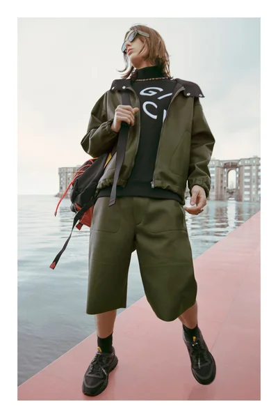 Look 24